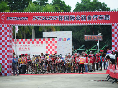 [D]ڼAڶِf SPECIALIZEDH·܇ِ